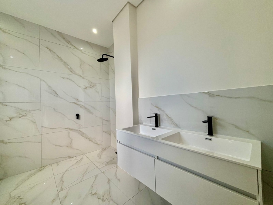 4 Bedroom Property for Sale in Sandown Western Cape